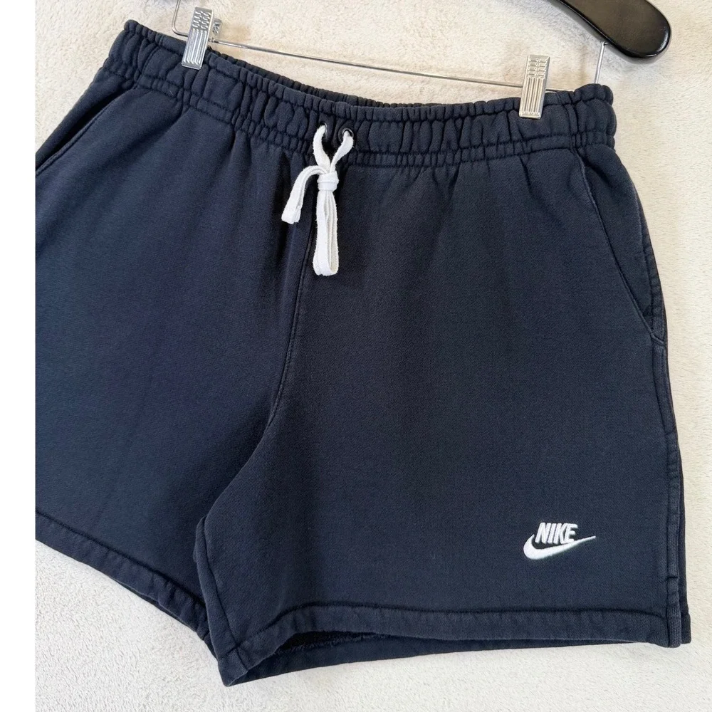 Nike Sportswear Club Fleece Shorts Men's L Black Embroidered Swoosh DX0731-010